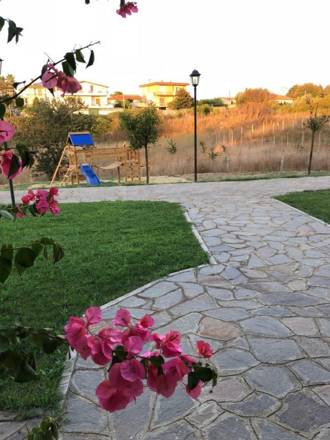 Agriturismo "Lo Zafferano" Aprilia Exteriör bild