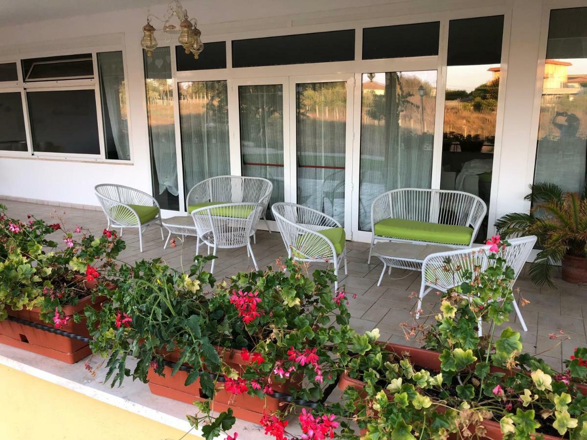 Agriturismo "Lo Zafferano" Aprilia Exteriör bild
